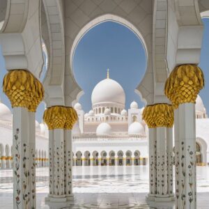 Sheikh Zayed Mosque Half Day Tour in Abu Dhabi